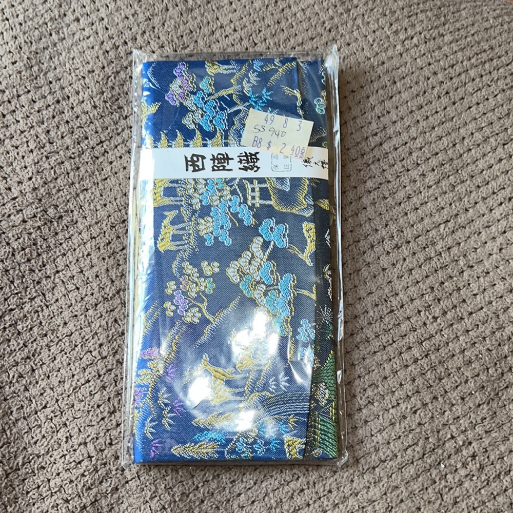 NWT blue Chinese? Clutch